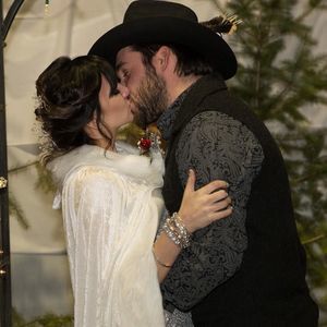 Meet your Posher, Danae